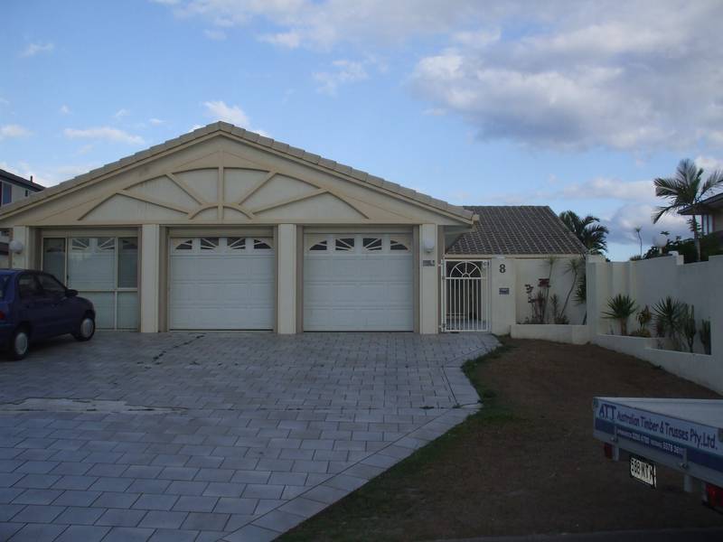 Family Size Home on the Water Front Picture 1