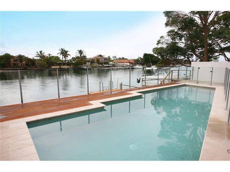 SIX STAR REFINEMENT Picture 3