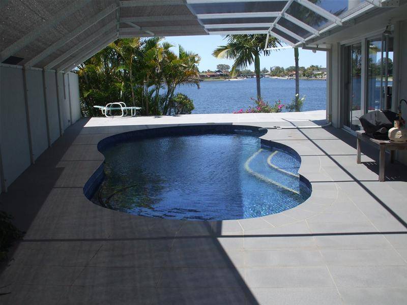 POINT POSITION - MERMAID WATERS Picture 3