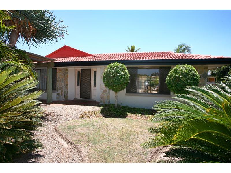 CHEAPEST 4 Bedroom, 2 Bathroom home in Broadbeach Picture 1