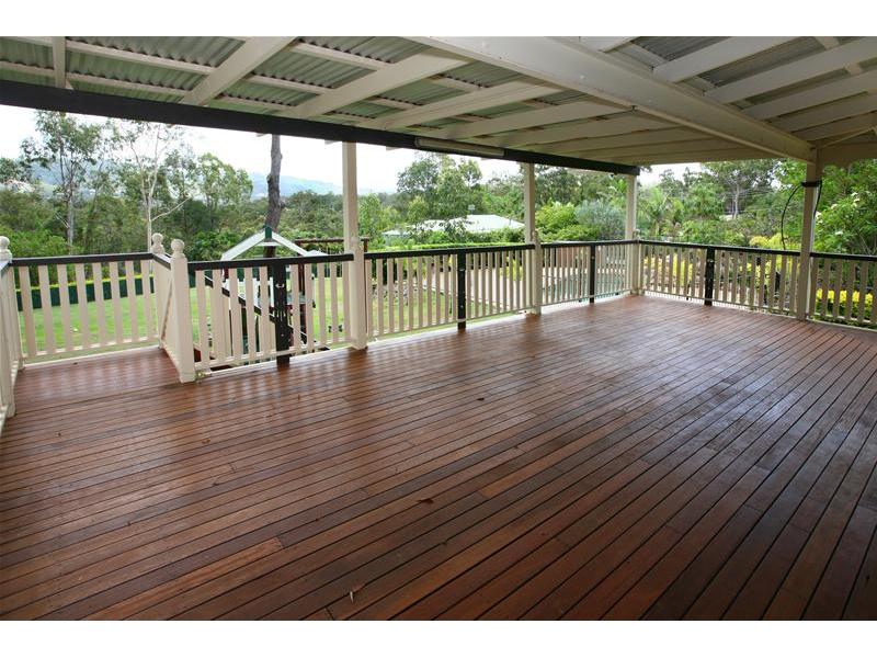 QUEENSLAND CHARMER
MINUTES FROM ROBINA Picture 3