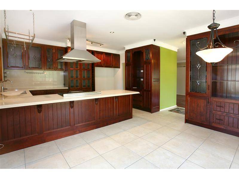 QUEENSLAND CHARMER
MINUTES FROM ROBINA Picture 2