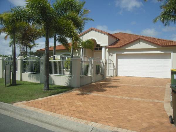 BLUE RIBBON LOCATION Picture 1