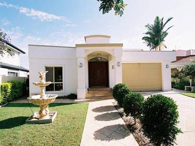 PRESTIGIOUS FAMILY RESIDENCE Picture