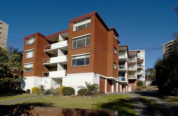 QUALITY 1 BEDROOM SECURITY APARTMENT Picture 1