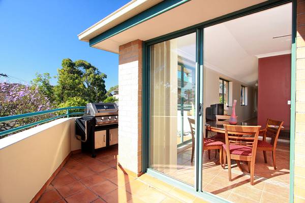 Near New Executive Apartment Picture 2