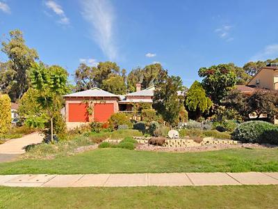 BE FIRST FOR THE PREMIER OPENING Picture