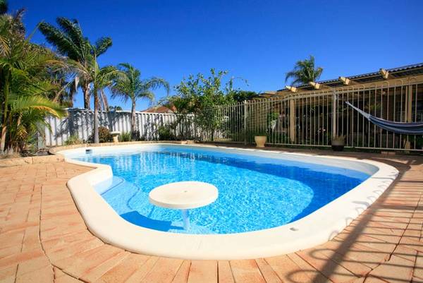 REDUCED TO SELL!!! Picture 1