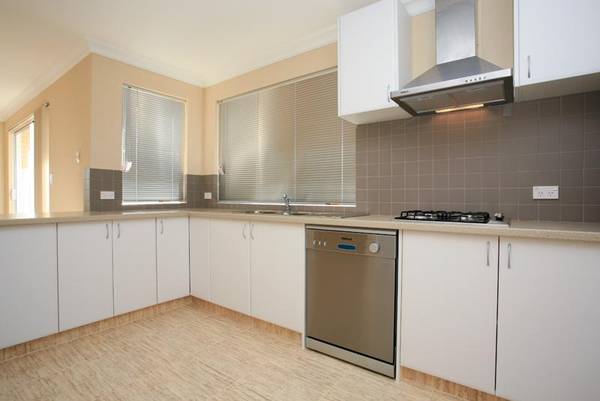 LOCATION...CLASS...STYLE Picture 2