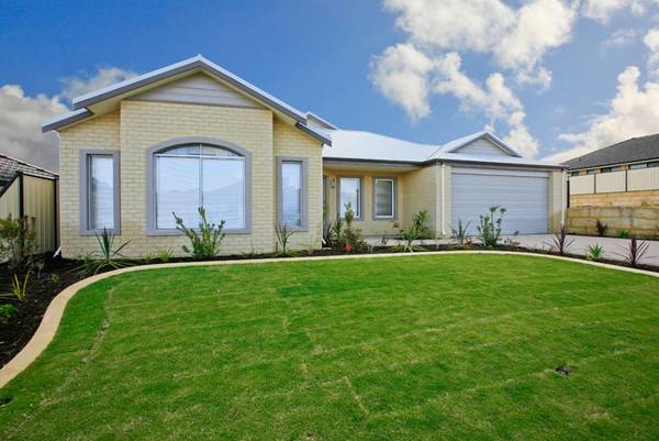 LOCATION...CLASS...STYLE Picture 1