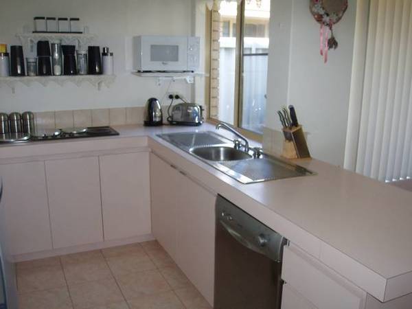 HEAVEN FOR FIRST HOME BUYERS!!! Picture 2