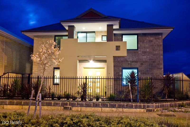 AFFORDABLE 2 STOREY
LUXURY <br> 5 BED, 2 BATH,
3 WC,
STUNNING B/G POOL. Picture