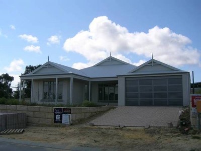 BRAND NEW FAMILY HOME WITH HUGE BACKYARD Picture