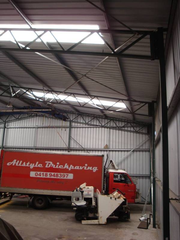 WAREHOUSE
UNIT
-
DRASTICALLY REDUCED, CALL NOW TO MAKE AN OFFER Picture 3