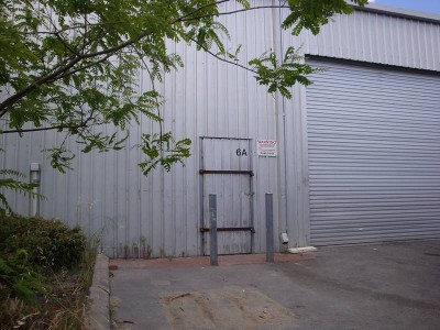 WAREHOUSE
UNIT
-
DRASTICALLY REDUCED, CALL NOW TO MAKE AN OFFER Picture
