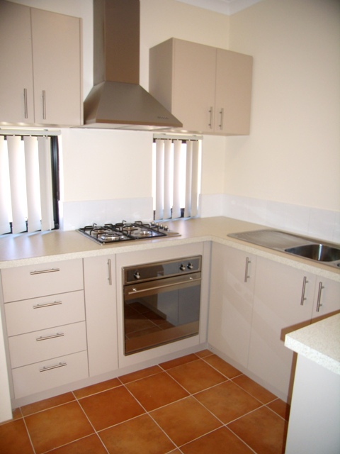 BRAND NEW VILLAS IN QUIET CUL-DE-SAC Picture