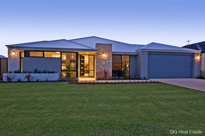 MODERN HOME FINISHED WITH STYLE & CLASS Picture 1