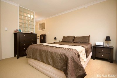 ENJOY THIS UNIQUE LOCATION! - Picture