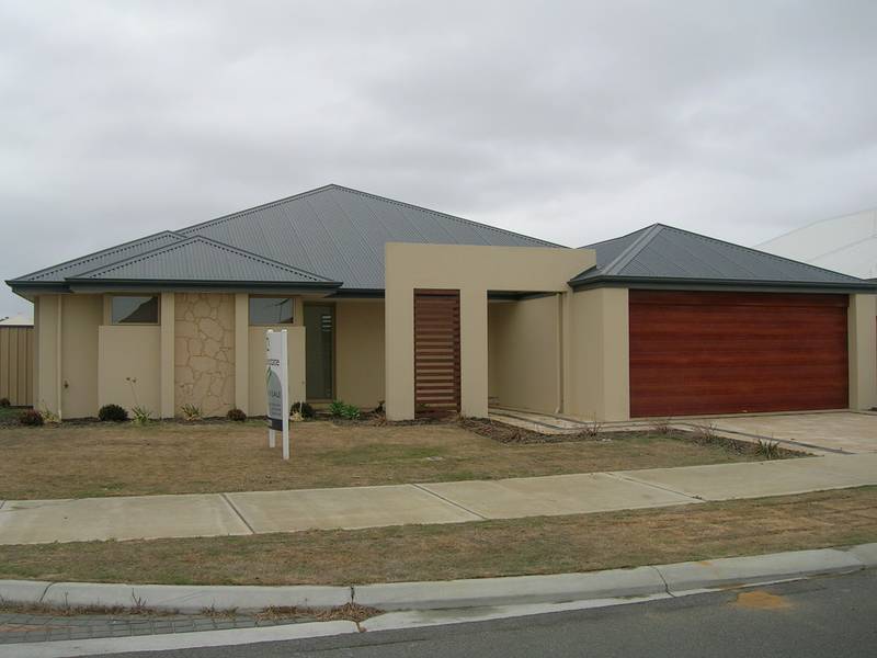 WHY BUILD???? BUY NEW NOW Picture 1