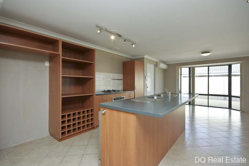 GRAB YOUR SECOND CHANCE ON THIS GREAT FAMILY HOME Picture 3