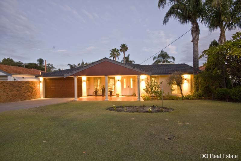 UNDER OFFER, UNDER OFFER, UNDER OFFER! Picture 1