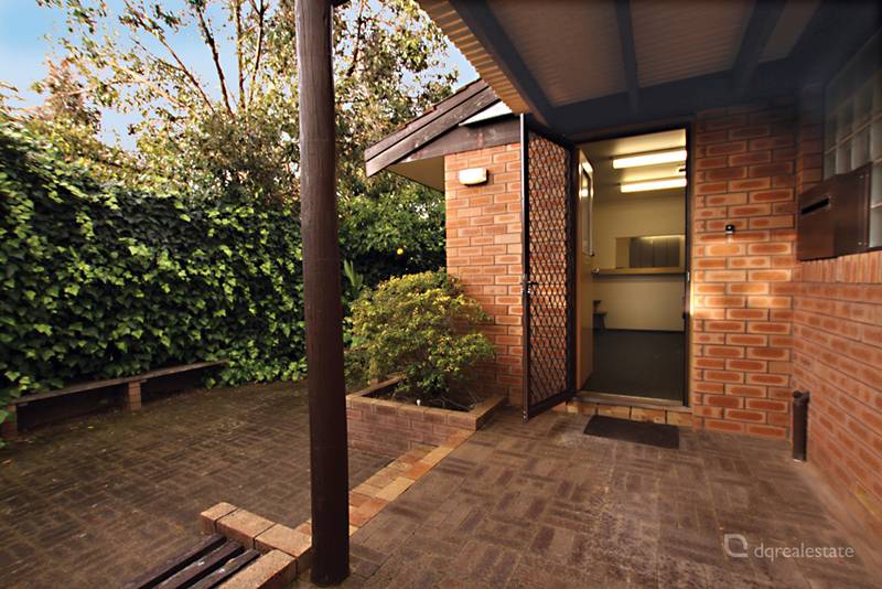 CONSULTING / MEDICAL ROOMS - PERFECT FOR YOUR
PRACTICE $3,500pm+VOG+GST Picture 2