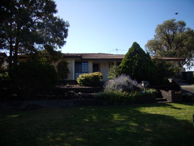 Just Listed! Picture 1