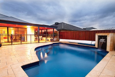 SPLASH INTO SUMMER!! PERFECT FAMILY HOME! Picture