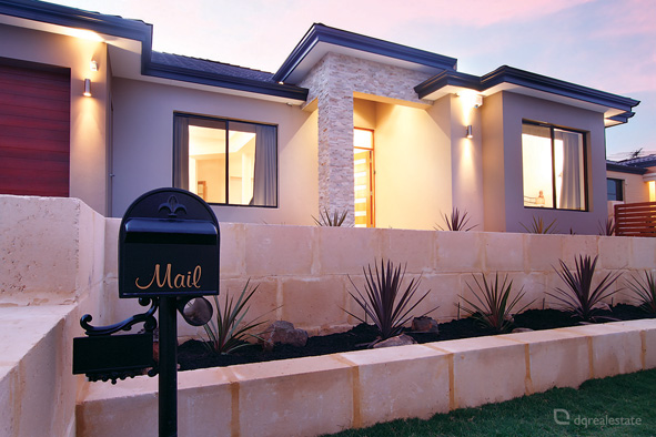 A DASH OF PENACHE' Picture 3