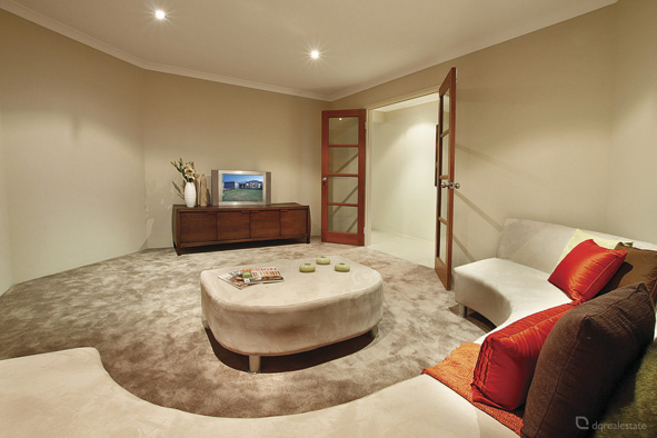 DISPLAY HOME PRESENTATION Picture 3