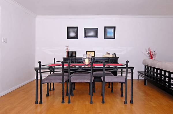 Don't Pass - Buy! Picture 2