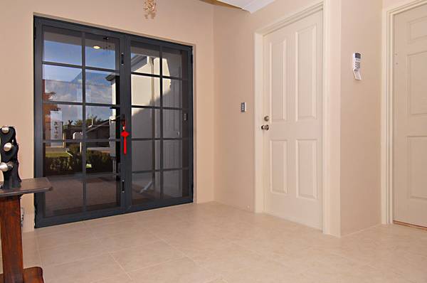 PLUSH AND LUSH - OPEN BY APPOINTMENT. Picture 3