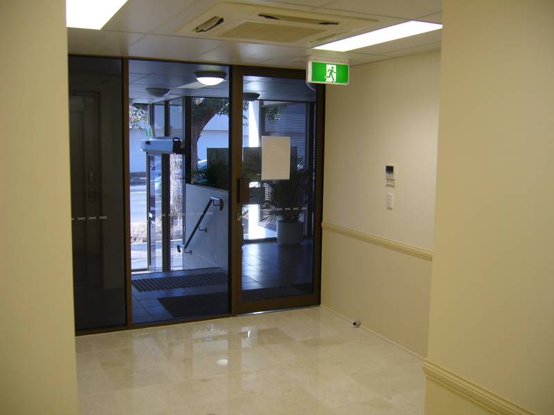 9119 - FOR LEASE - BRAND NEW FITOUT IN WELL ESTABLISHED BUILDING Picture 2