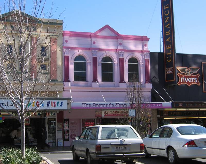 9029 - PRIME INNER CITY FREEHOLD INVESTMENT Picture 1