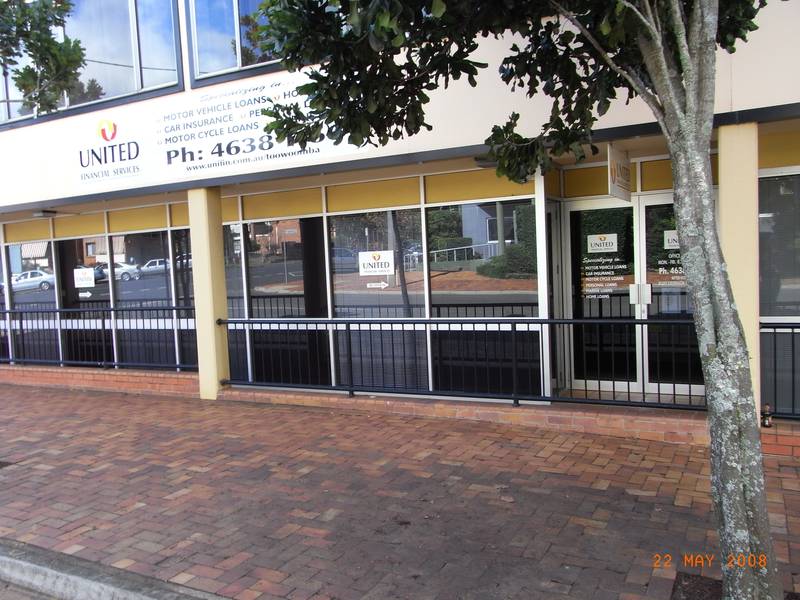 9152 - 132m2 PROFESSIONAL OFFICE - 4 CARPARKS Picture 1