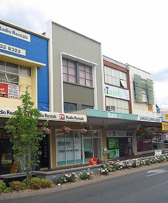 9156 - PROFESSIONAL OFFICE IN MAIN STREET Picture 2