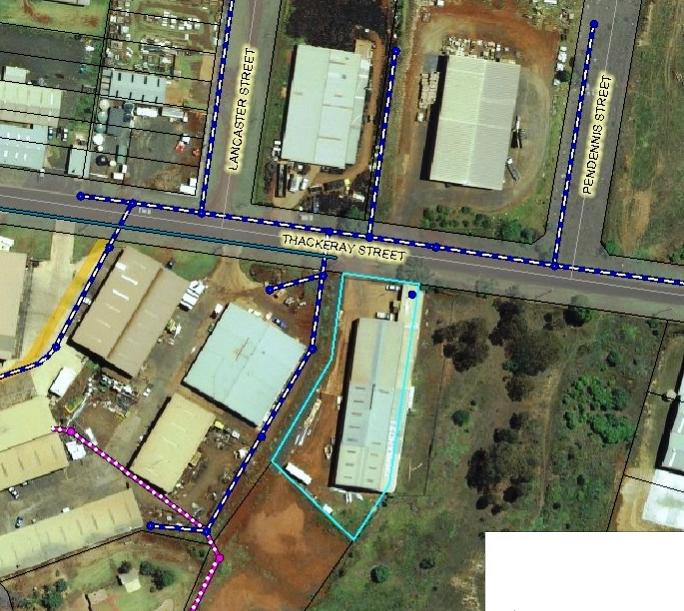 9050 - LARGE INDUSTRIAL SHED Picture 1