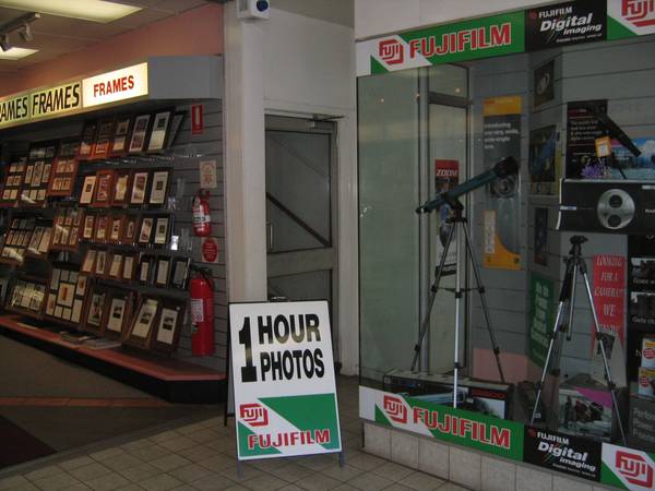 No. 8113 - RETAIL FREEHOLD: All Reasonable Offers Considered. Owner retired. Picture No. 8113 - RETAIL FREEHOLD: All Reasonable Offers Considered. Owner retired. Picture