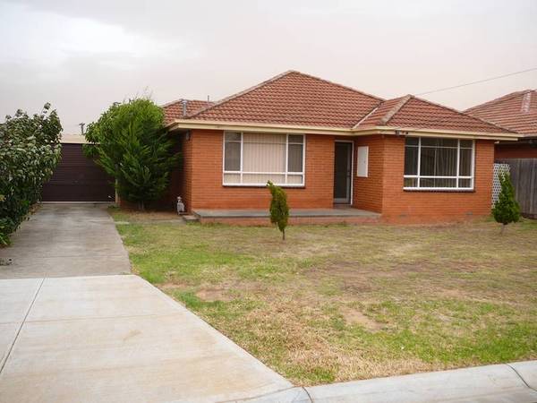 Available Now (R04) Melways 202 H10 Picture 1