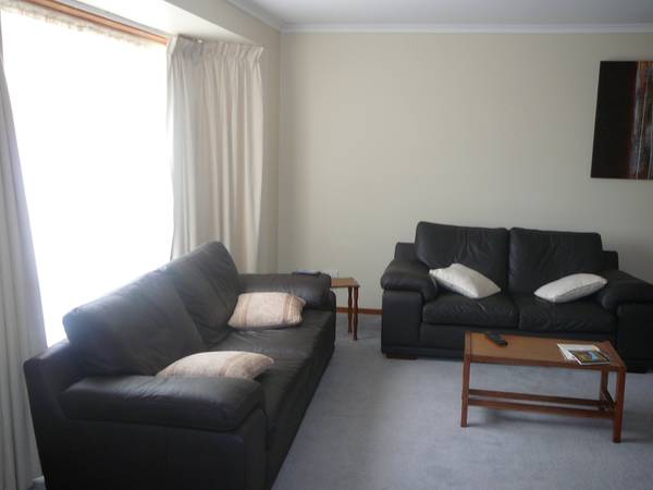 Available Early May (R02) Melways 205 K2 Picture 3