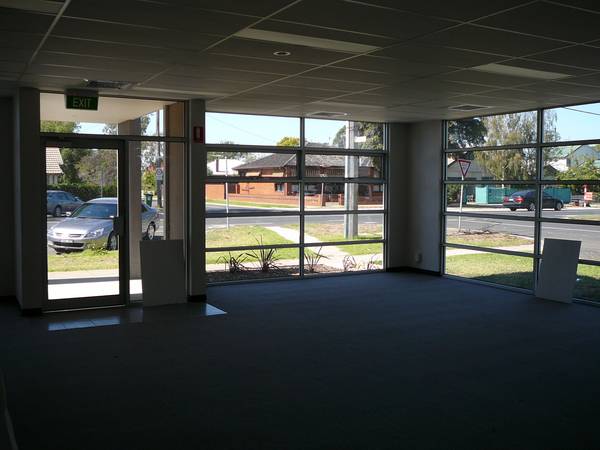 NEW MODERN OFFICES Picture 2