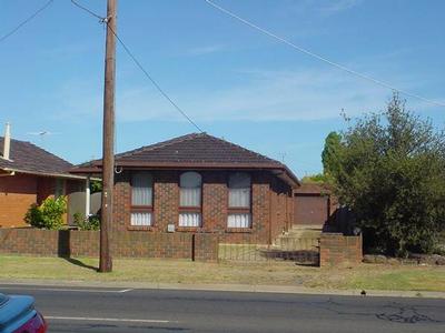 Available Now (RO1) - Melways 205 G8 Picture Available Now (RO1) - Melways 205 G8 Picture