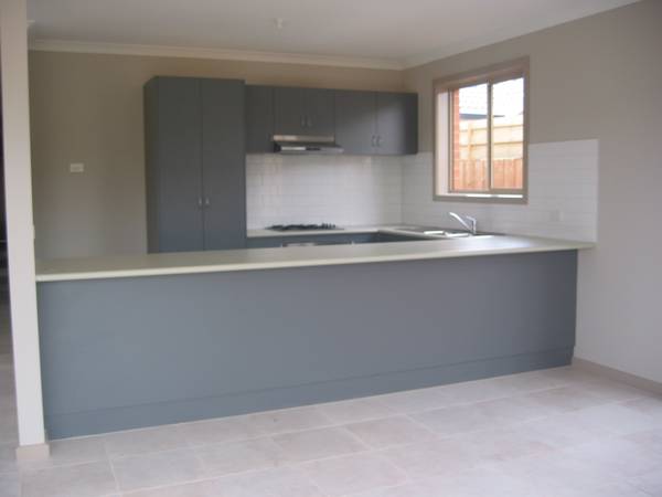 Available Now (RO5)
Melway 206 E5 Picture 3