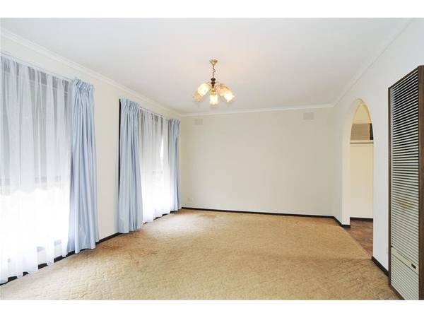 IDEAL FIRST HOME Picture 3