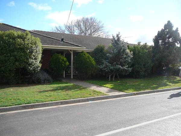 Available Mid July (R04) - Melways Ref: 206 B7 Picture 2