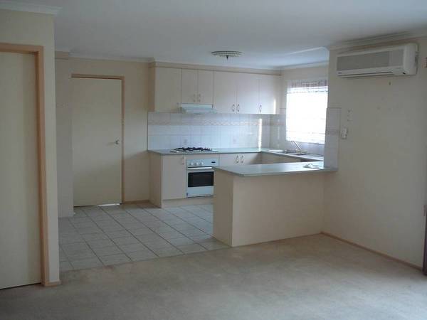 Available Now
(AOS) Melways 205 J1 Picture 2