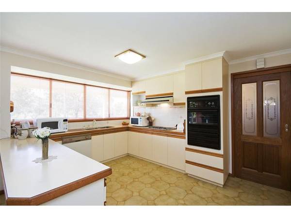 A TRANQUIL SETTING Picture 2