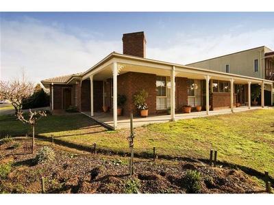 A TRANQUIL SETTING Picture A TRANQUIL SETTING Picture