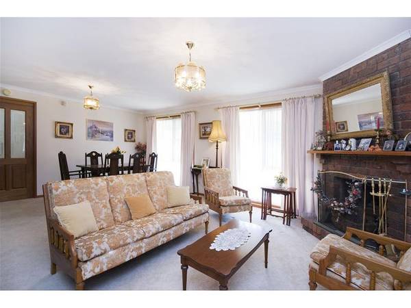 A TRANQUIL SETTING Picture 3