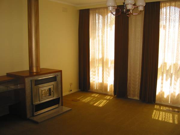 Available Now!!! Open Monday 20/10/08 4pm - 4:30pm (RO1) - Melway Ref 205 G8 Picture 3